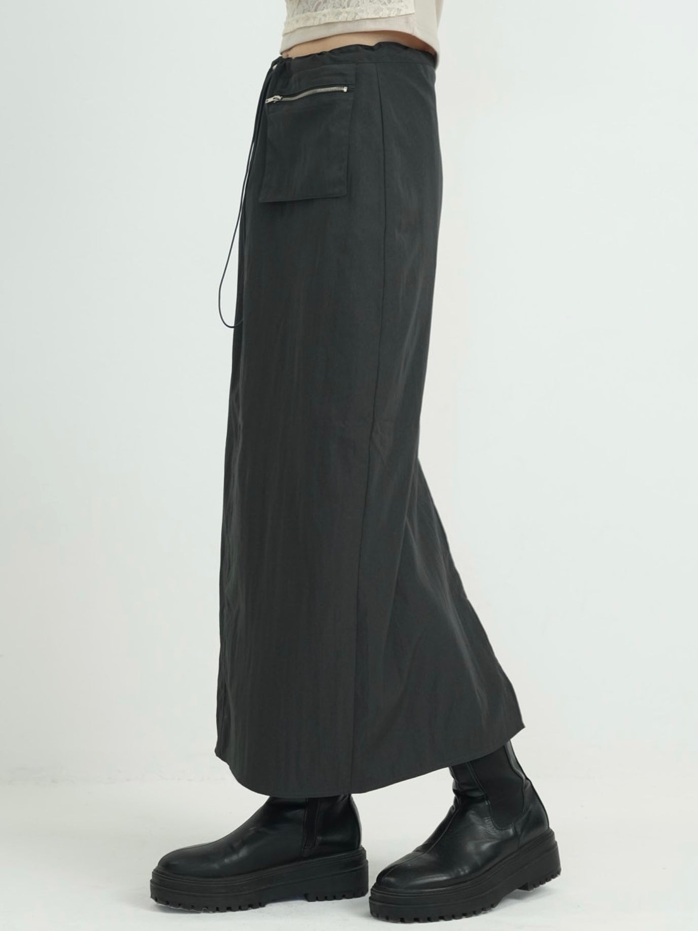 back slit long skirt