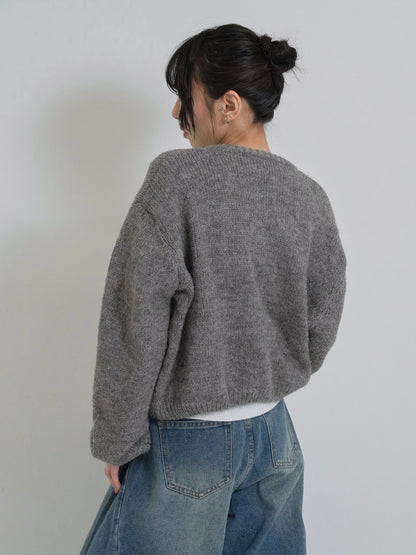 round neck cropped cardigan