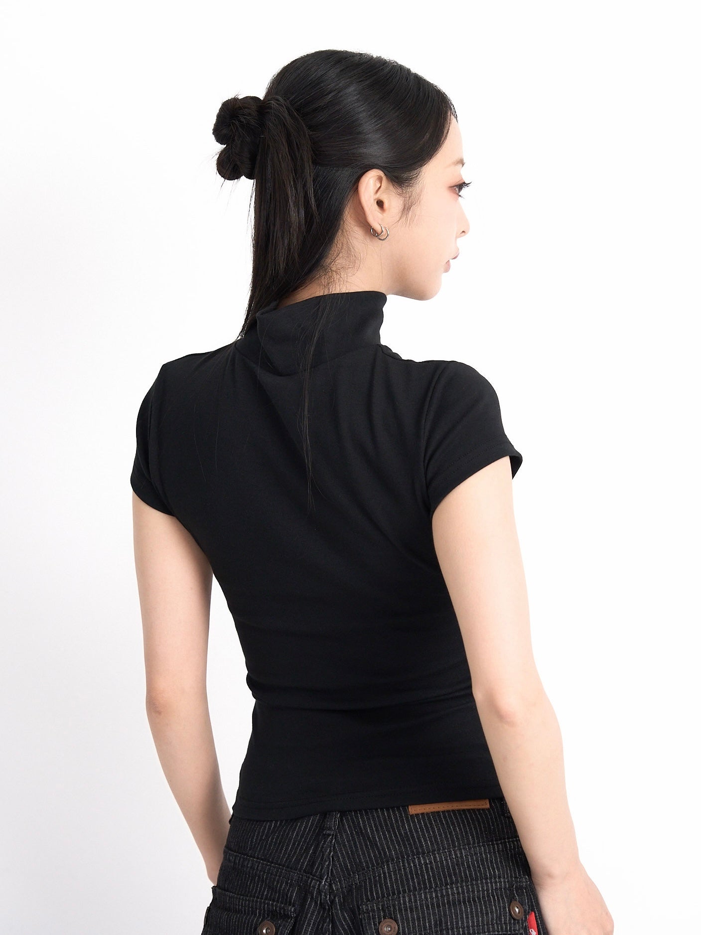 slim hook detail tops