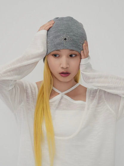 nova star stud beanie