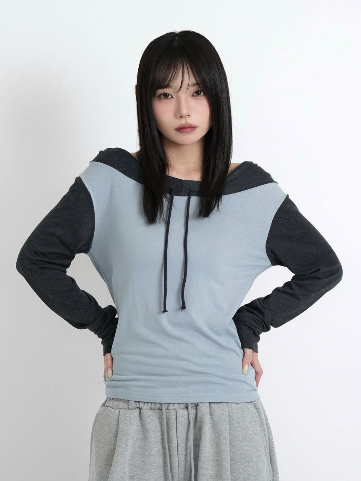 contrast off shoulder hooded tops
