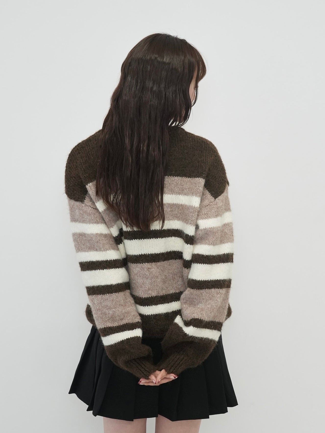 random boarder wool knit