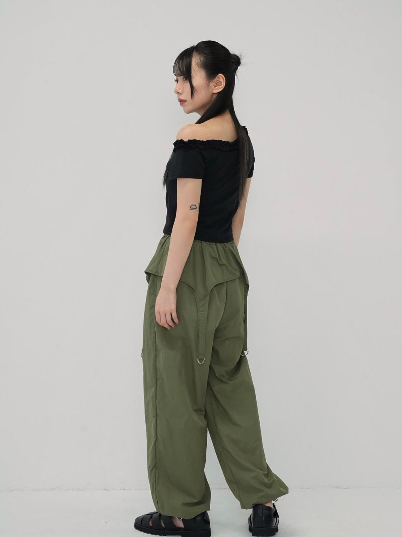 edge frill tops