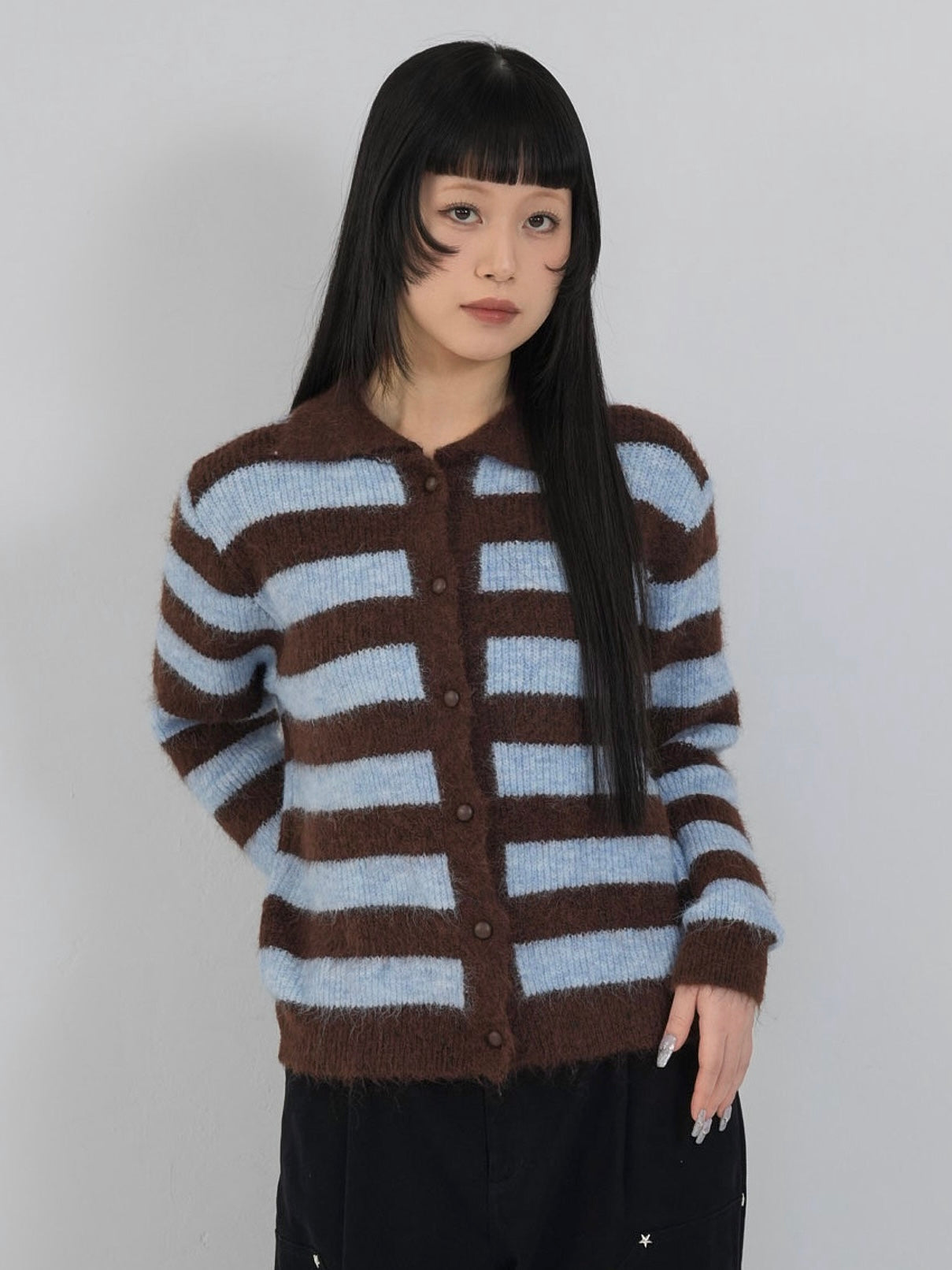 border color knit cardigan