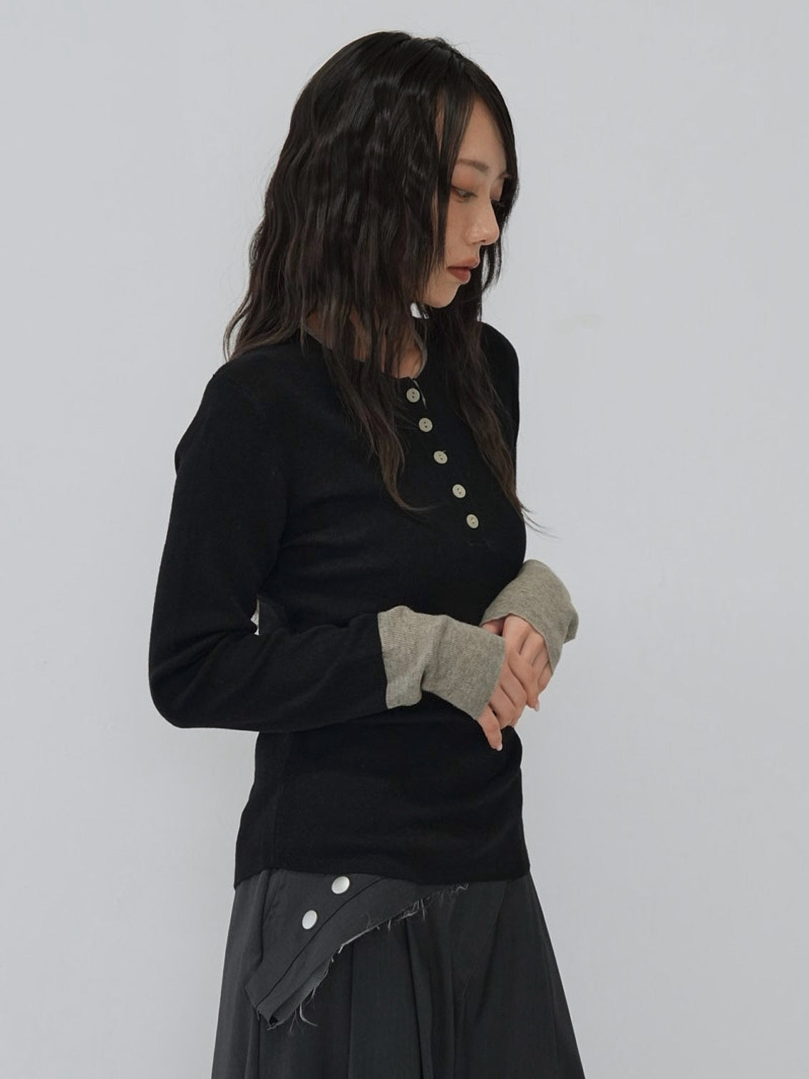 bicolor button round tops
