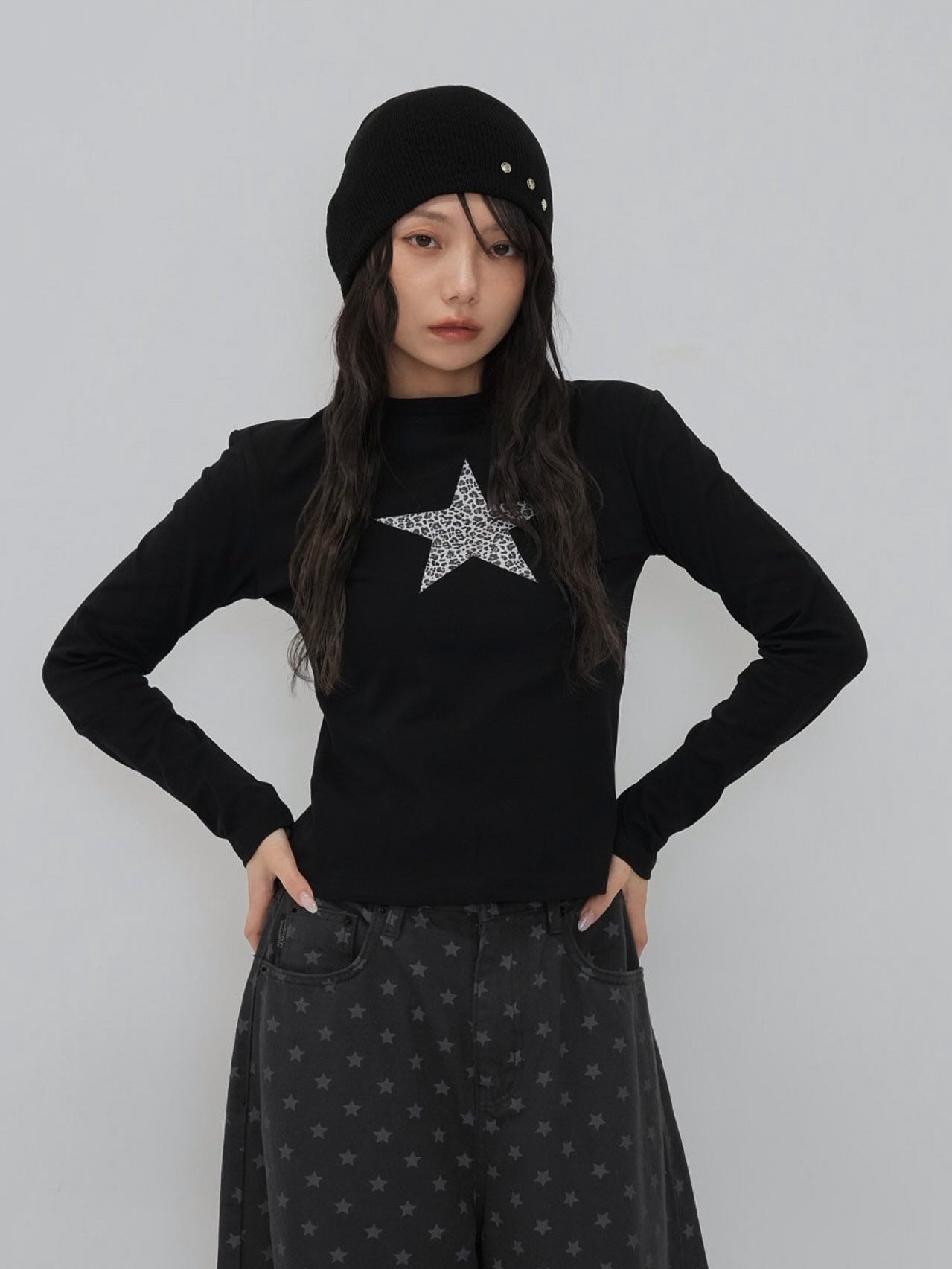 three studs knit beanie