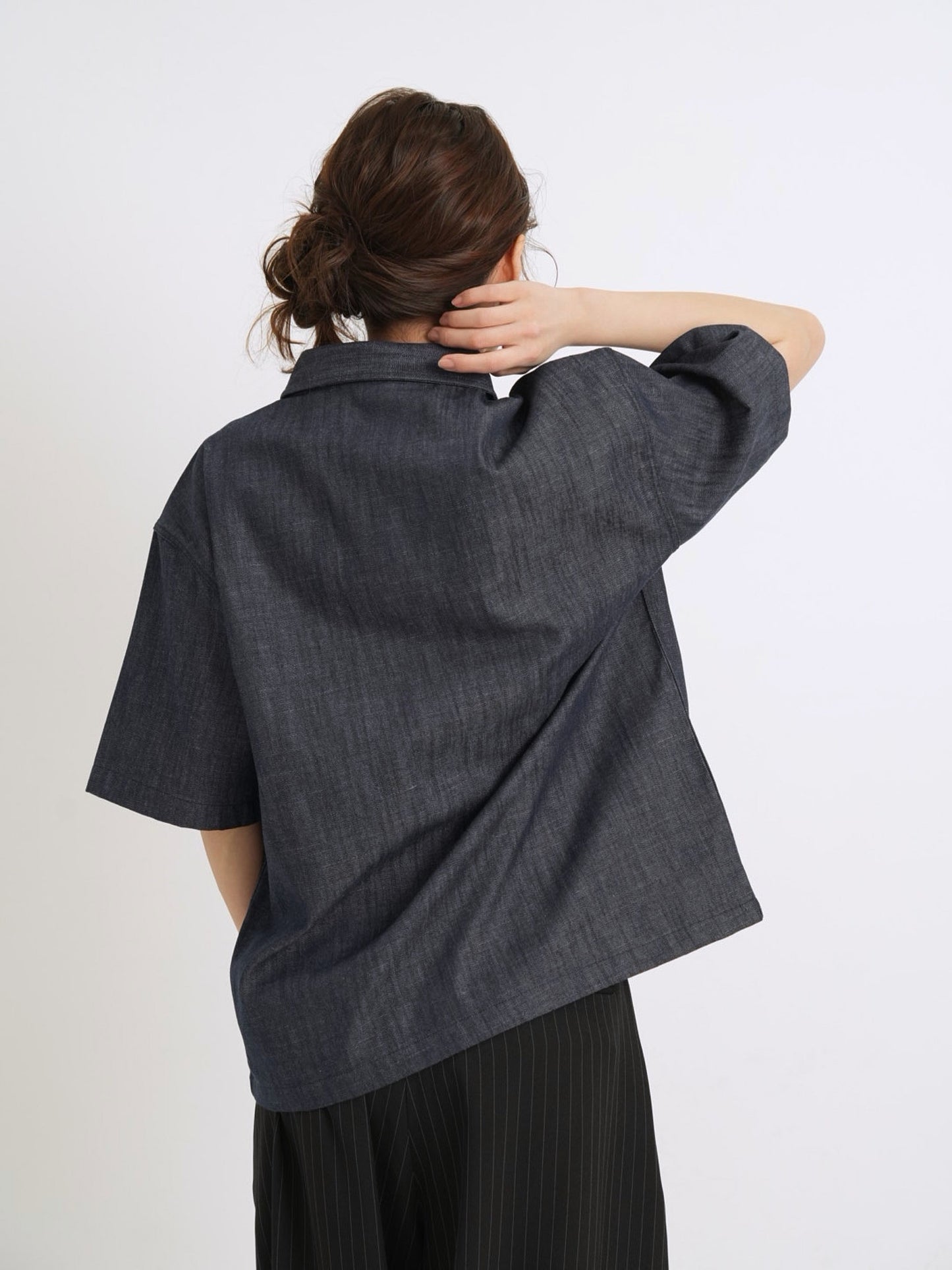 cropped stud denim shirt
