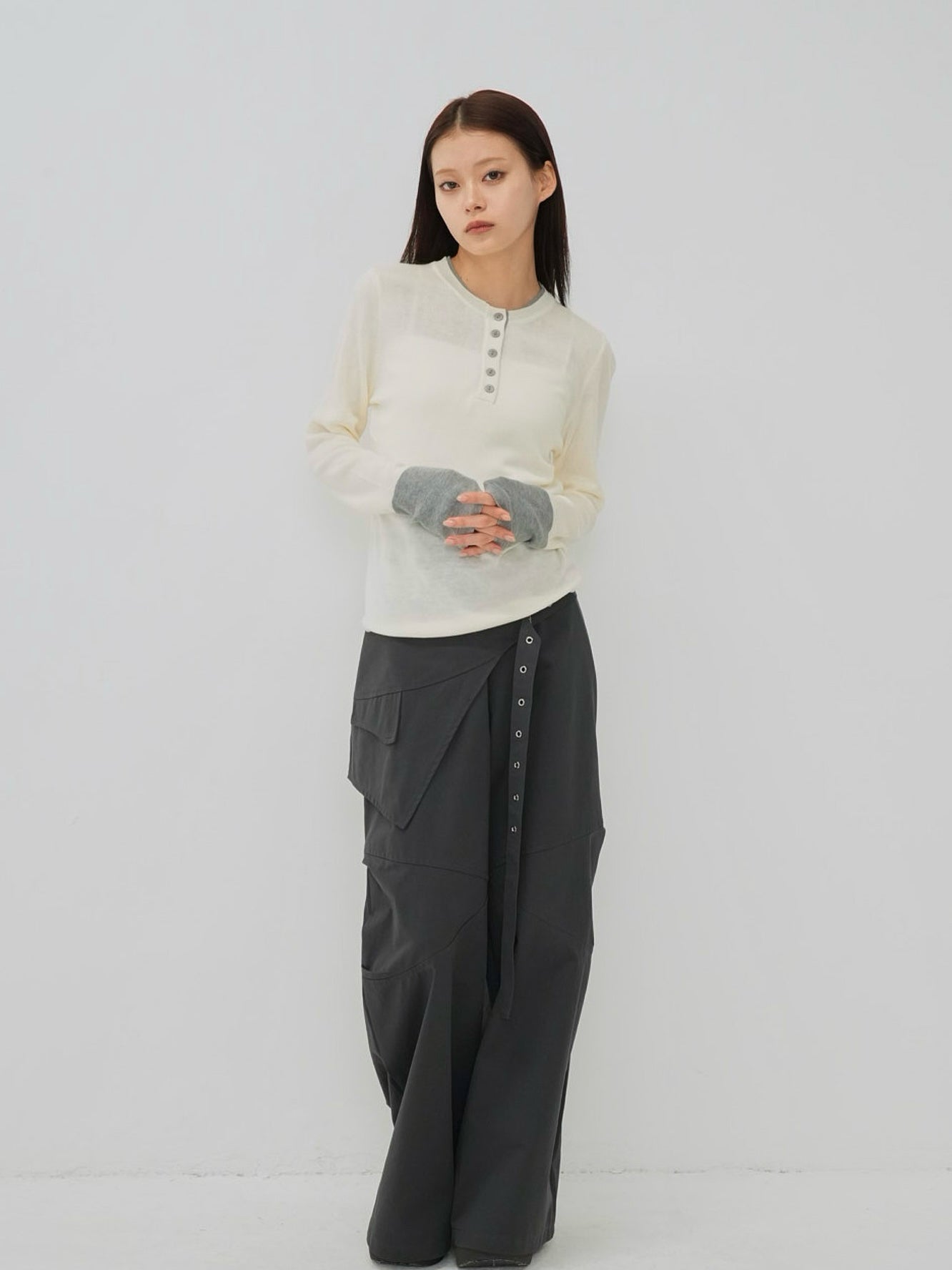 bicolor button round tops