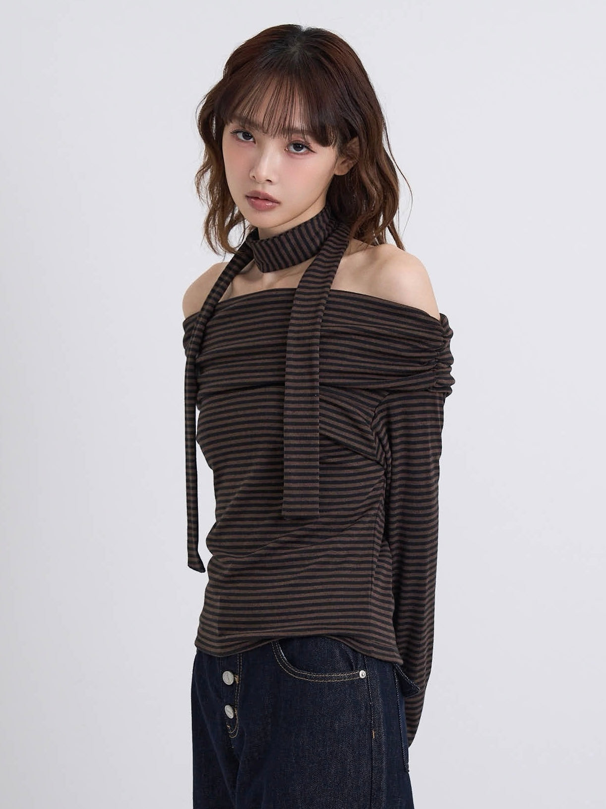 border offshoulder scarf tops