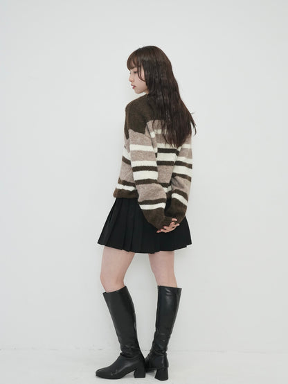 random boarder wool knit