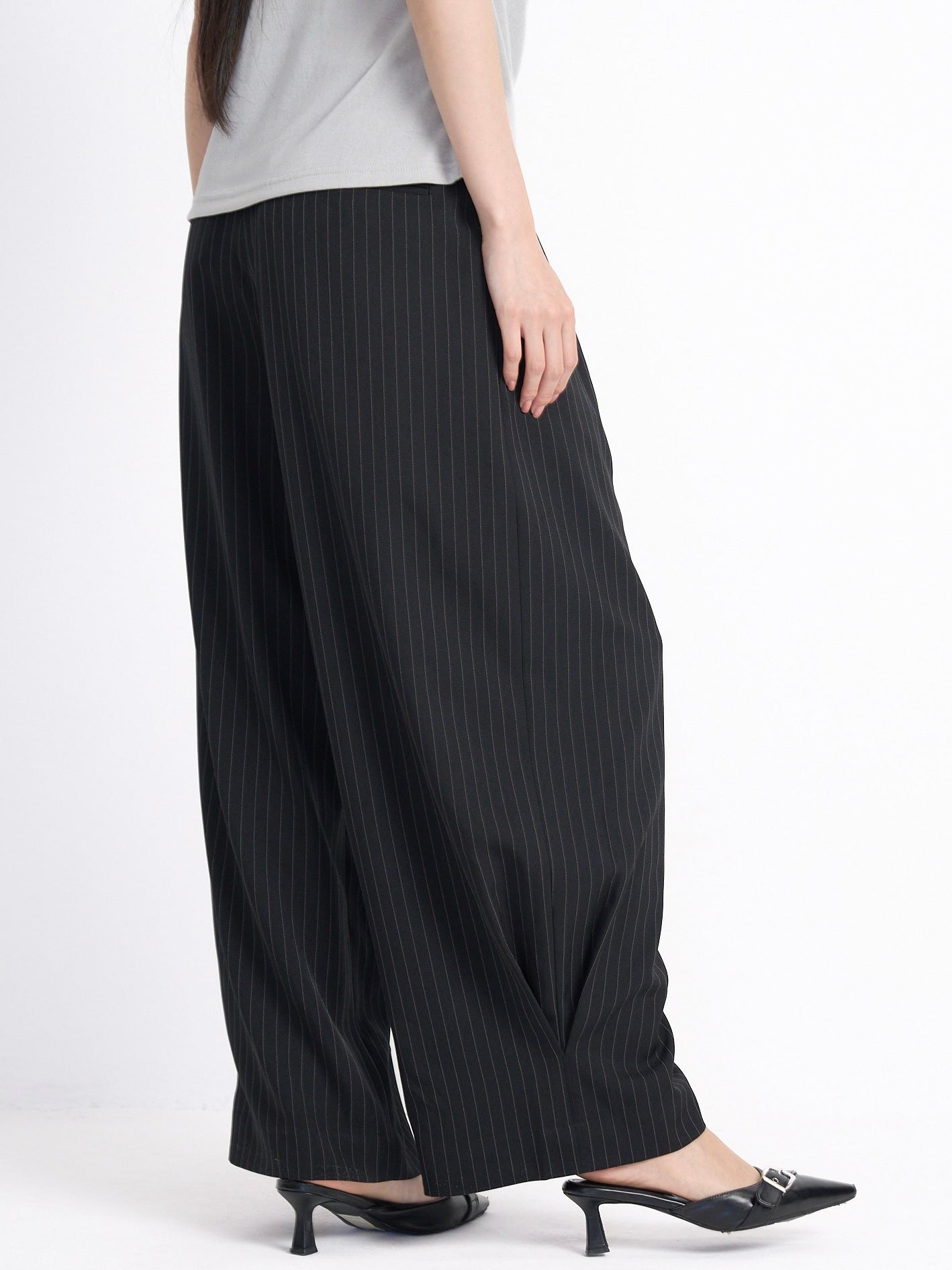 wide stripe tuck pants