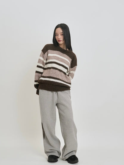 random boarder wool knit