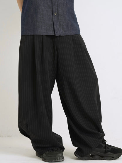 wide stripe tuck pants