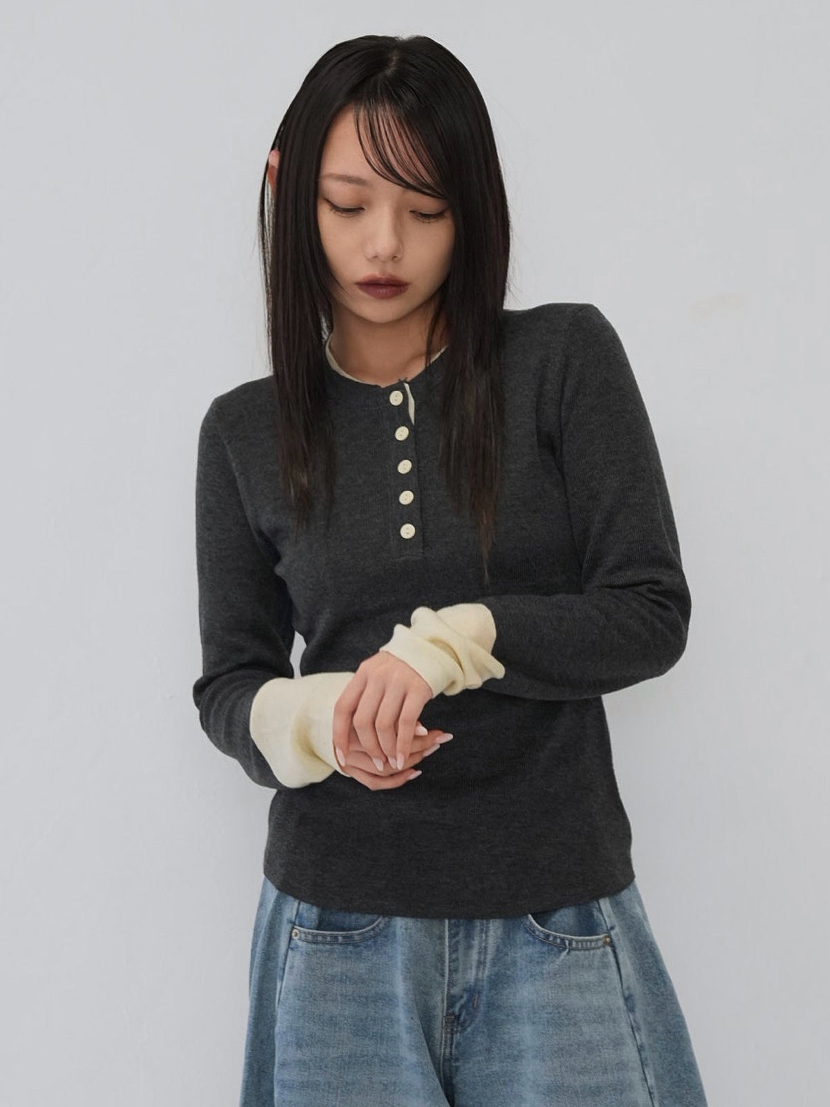 bicolor button round tops