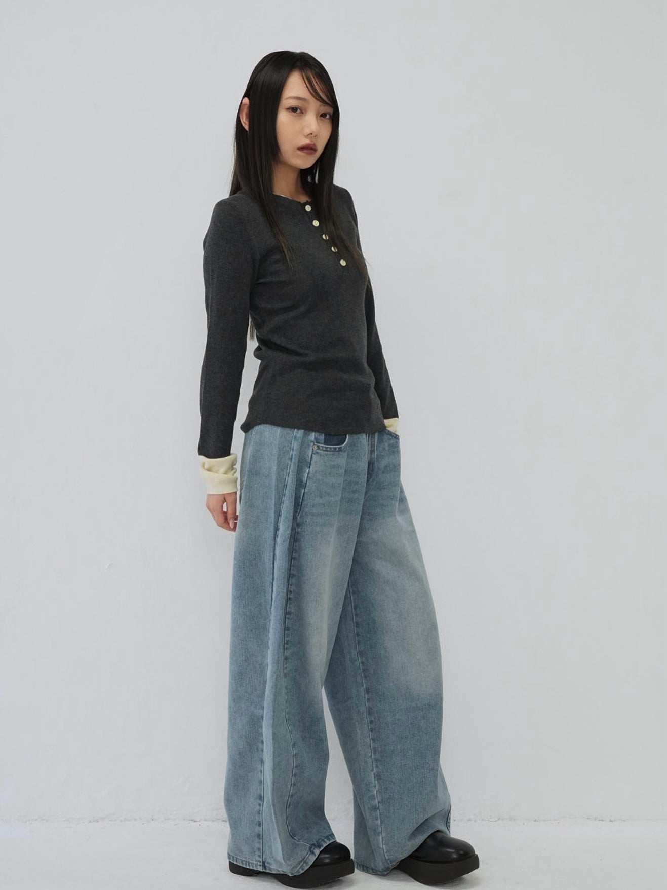 bicolor button round tops