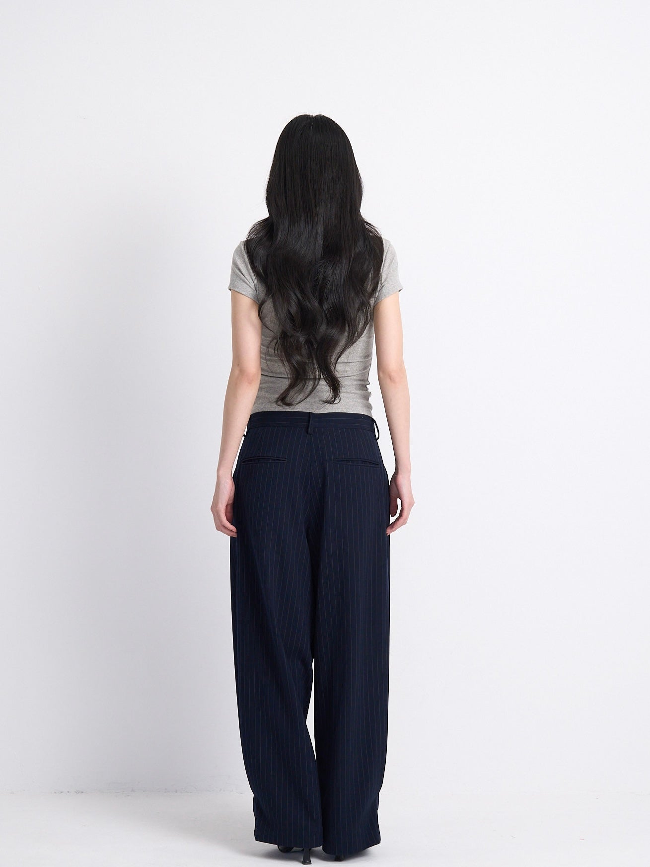 slim hook detail tops