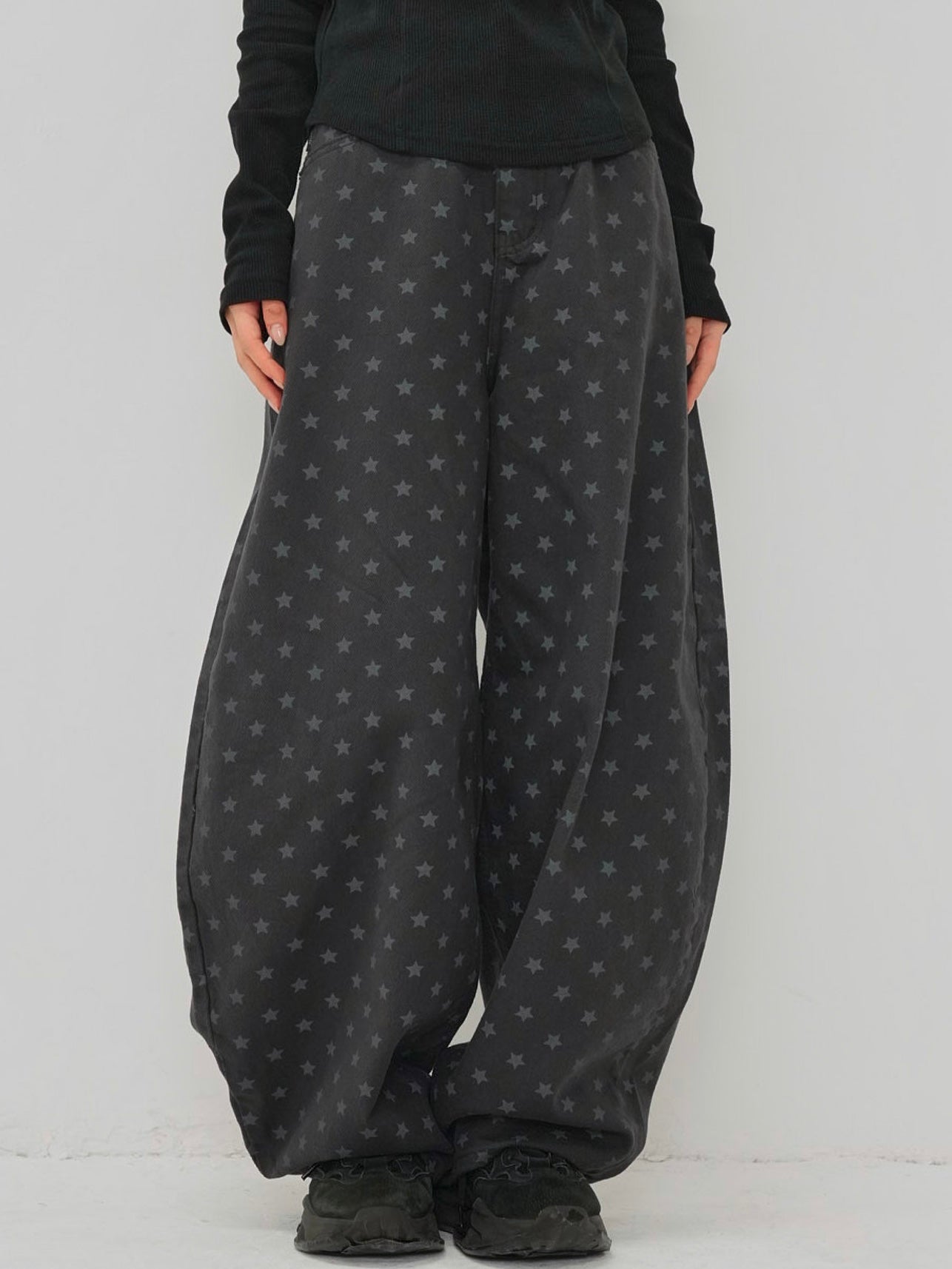star dot balloon pants