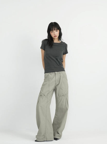 ‫low rise cargo pocket wide pants ‬