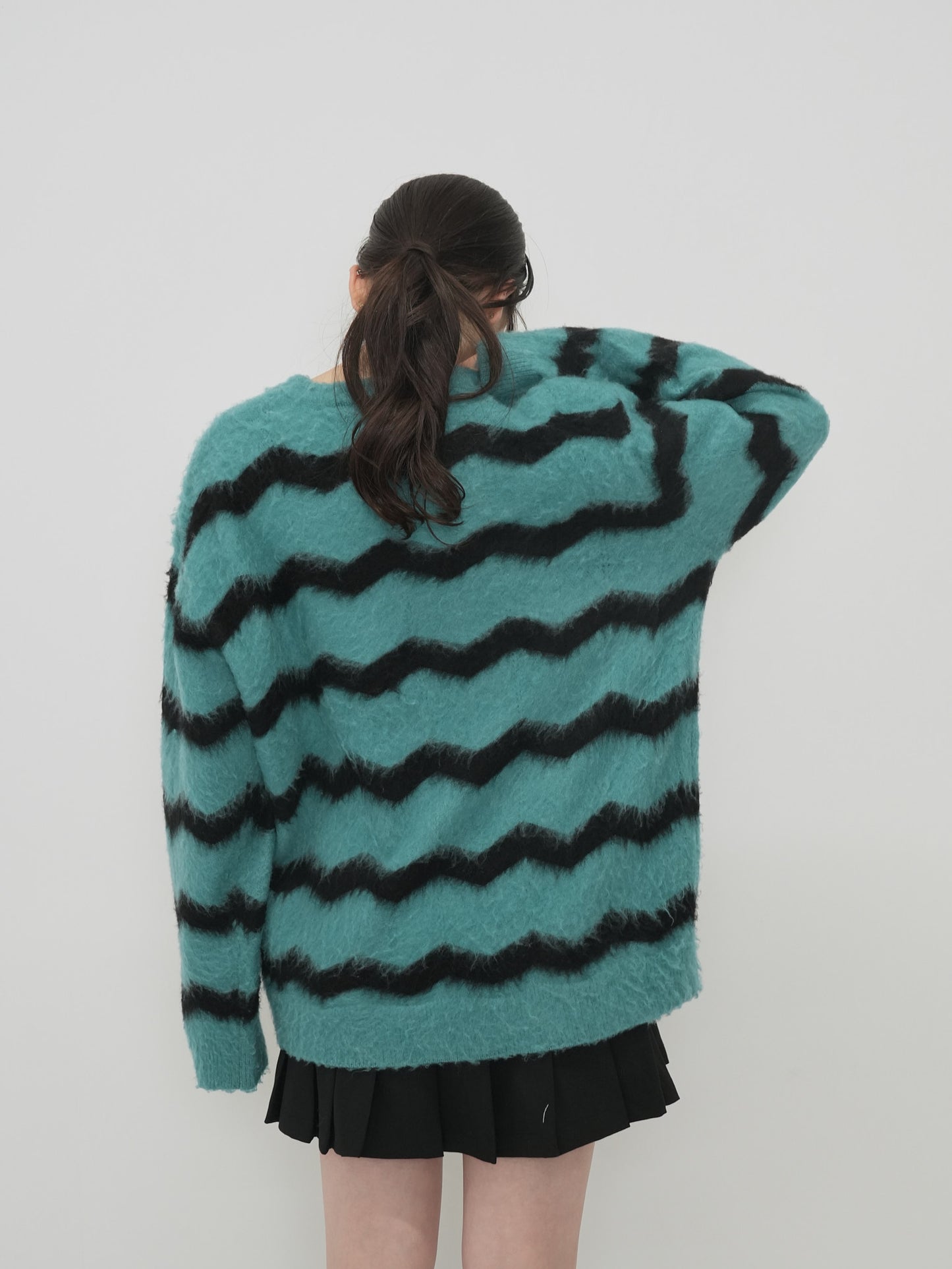 wave mohair knit