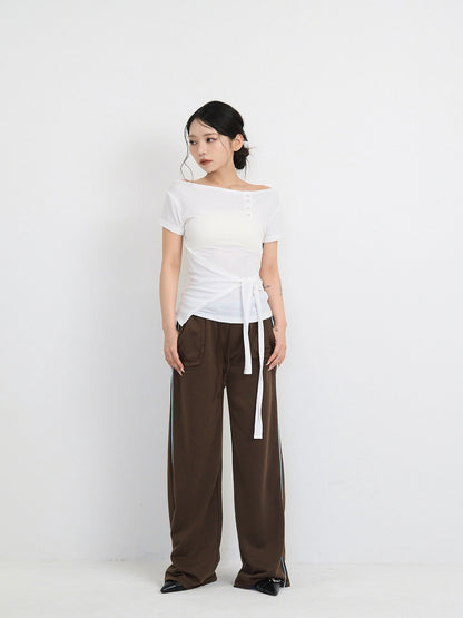 line detail wide sweat pants