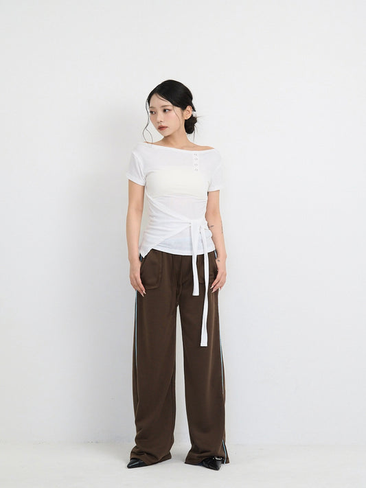 line detail wide sweat pants