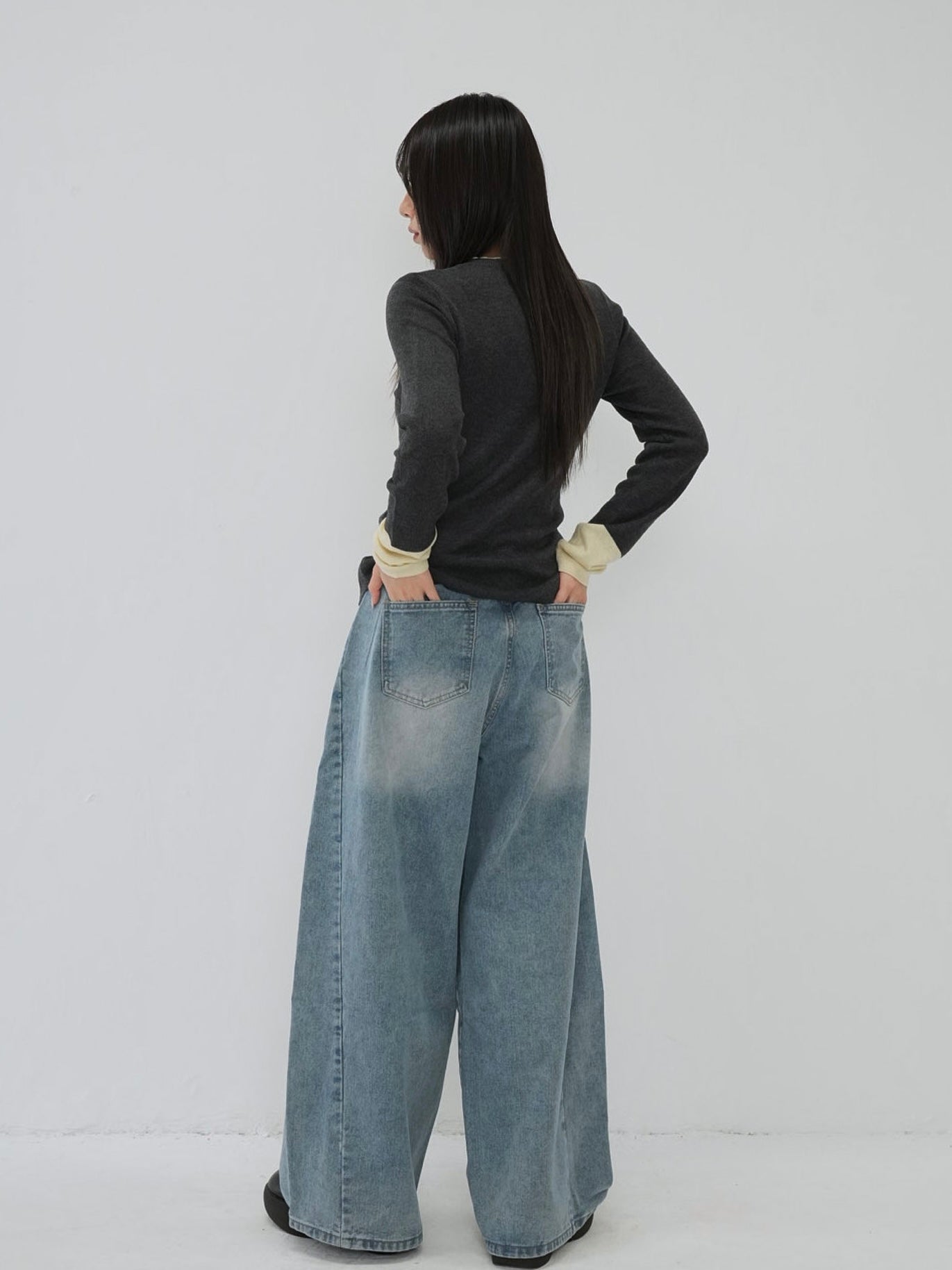 bicolor button round tops