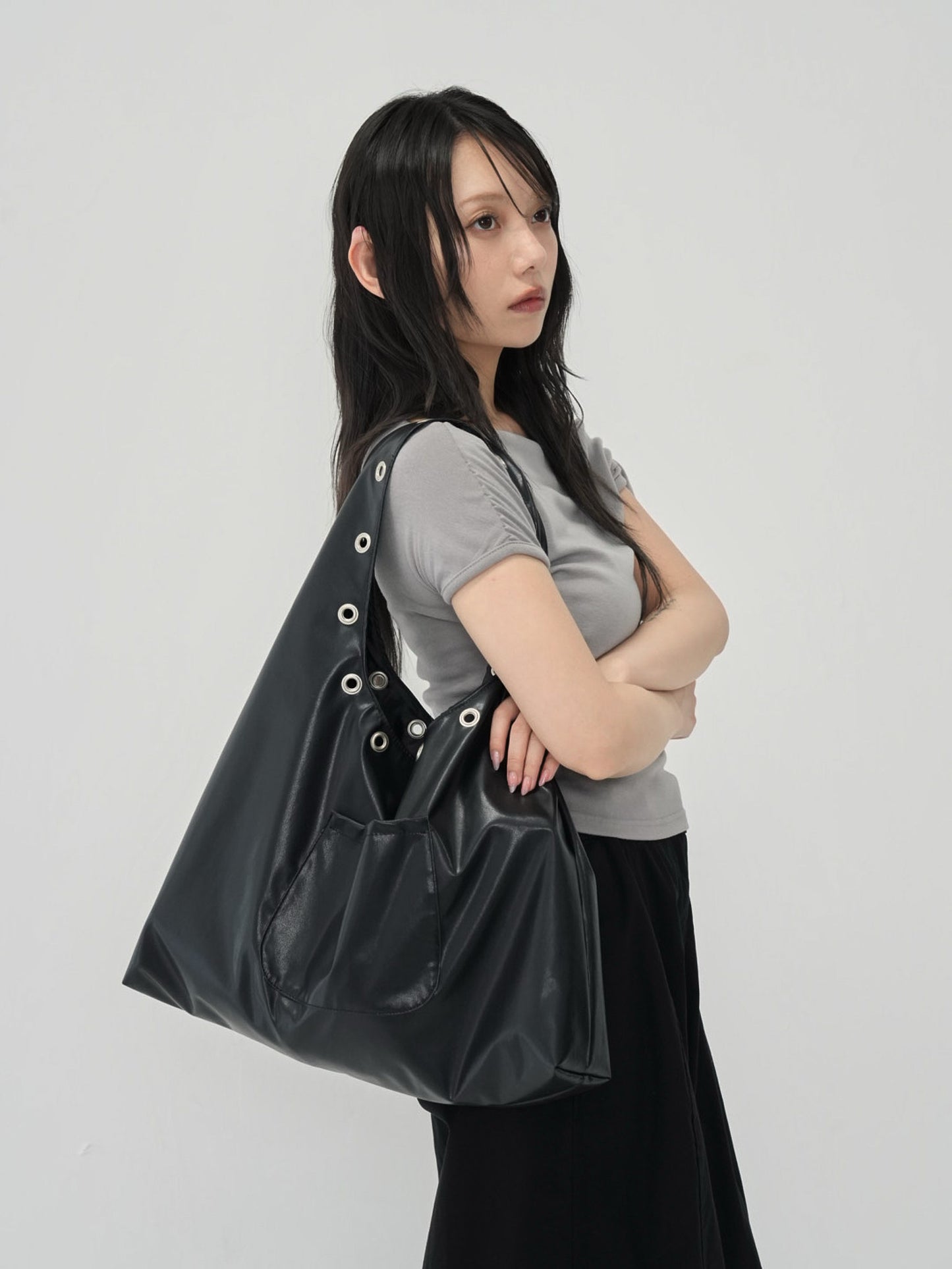 eyelet shoulder bag