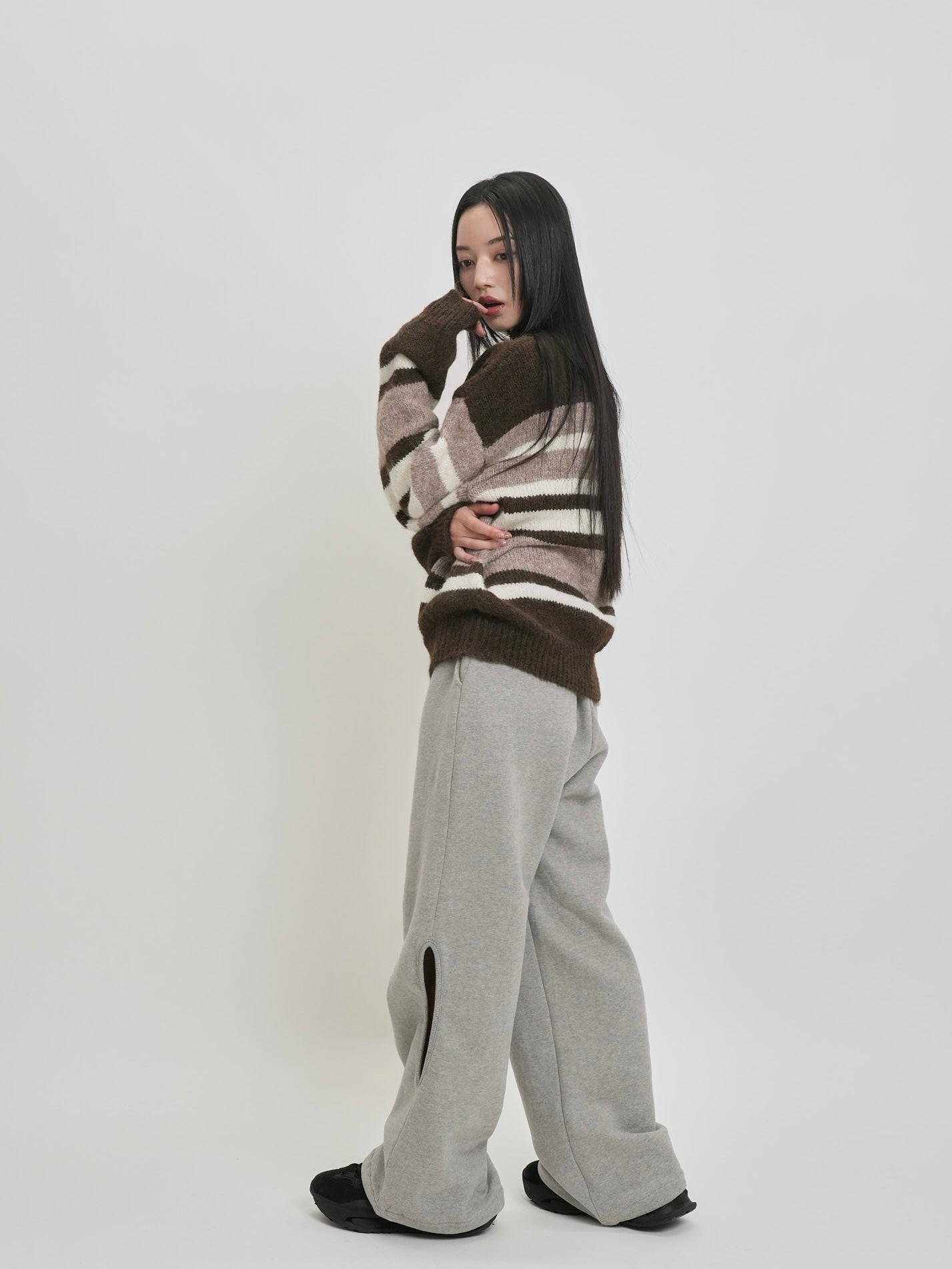 random boarder wool knit