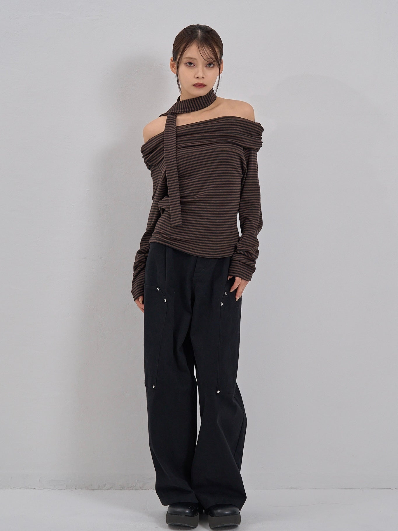 border offshoulder scarf tops