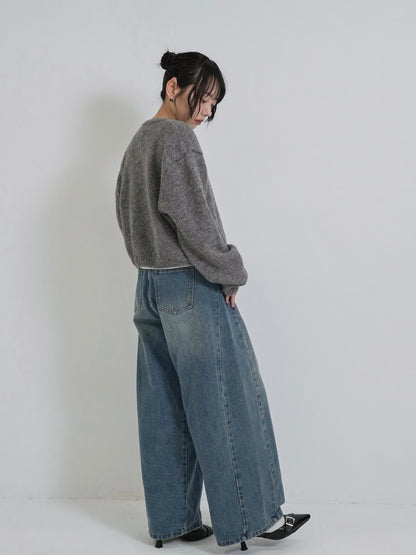 round neck cropped cardigan