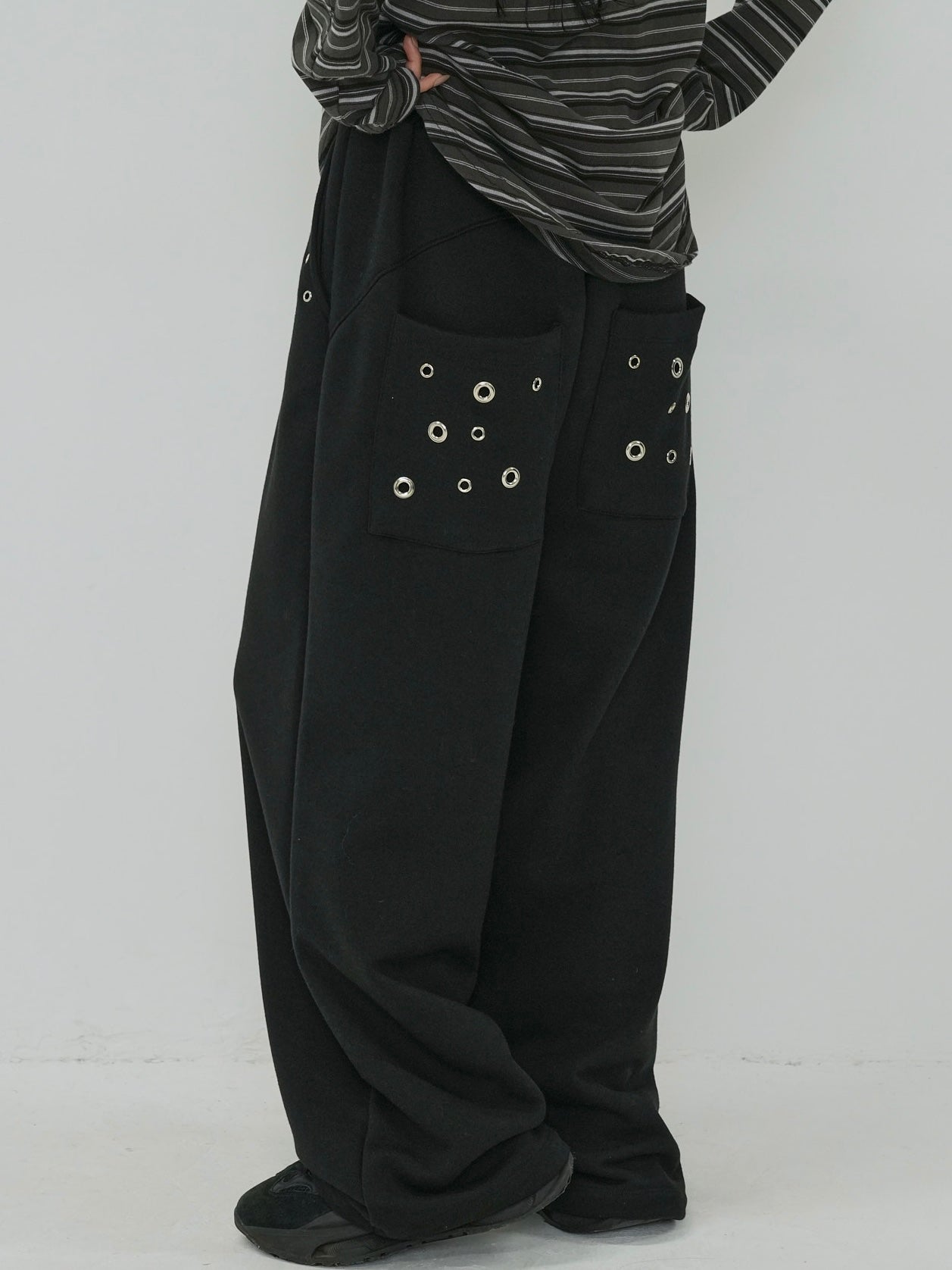 eyelet wide sweat pants