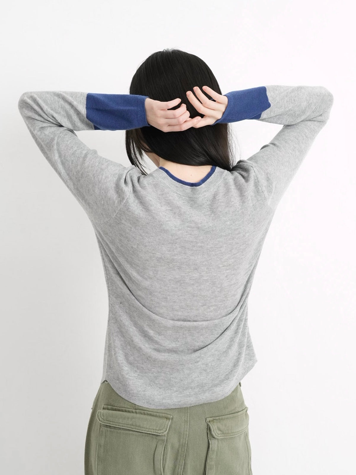 bicolor button round tops