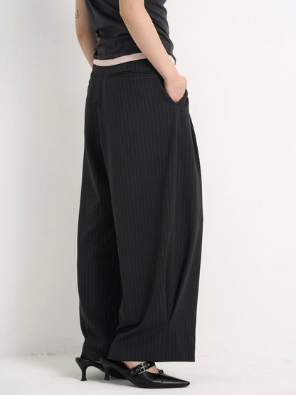 wide stripe tuck pants
