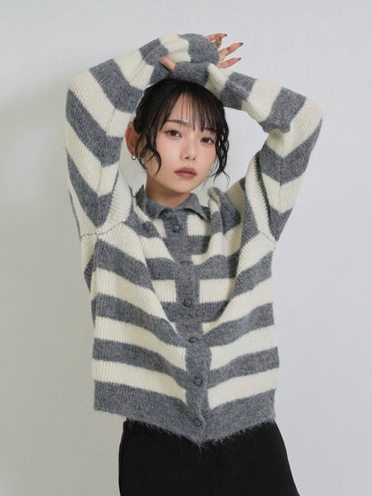 border color knit cardigan