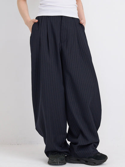 wide stripe tuck pants
