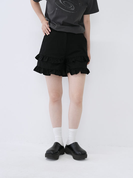 w frill shorts