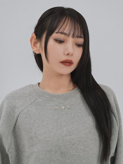 studs neck cropped sweat tops