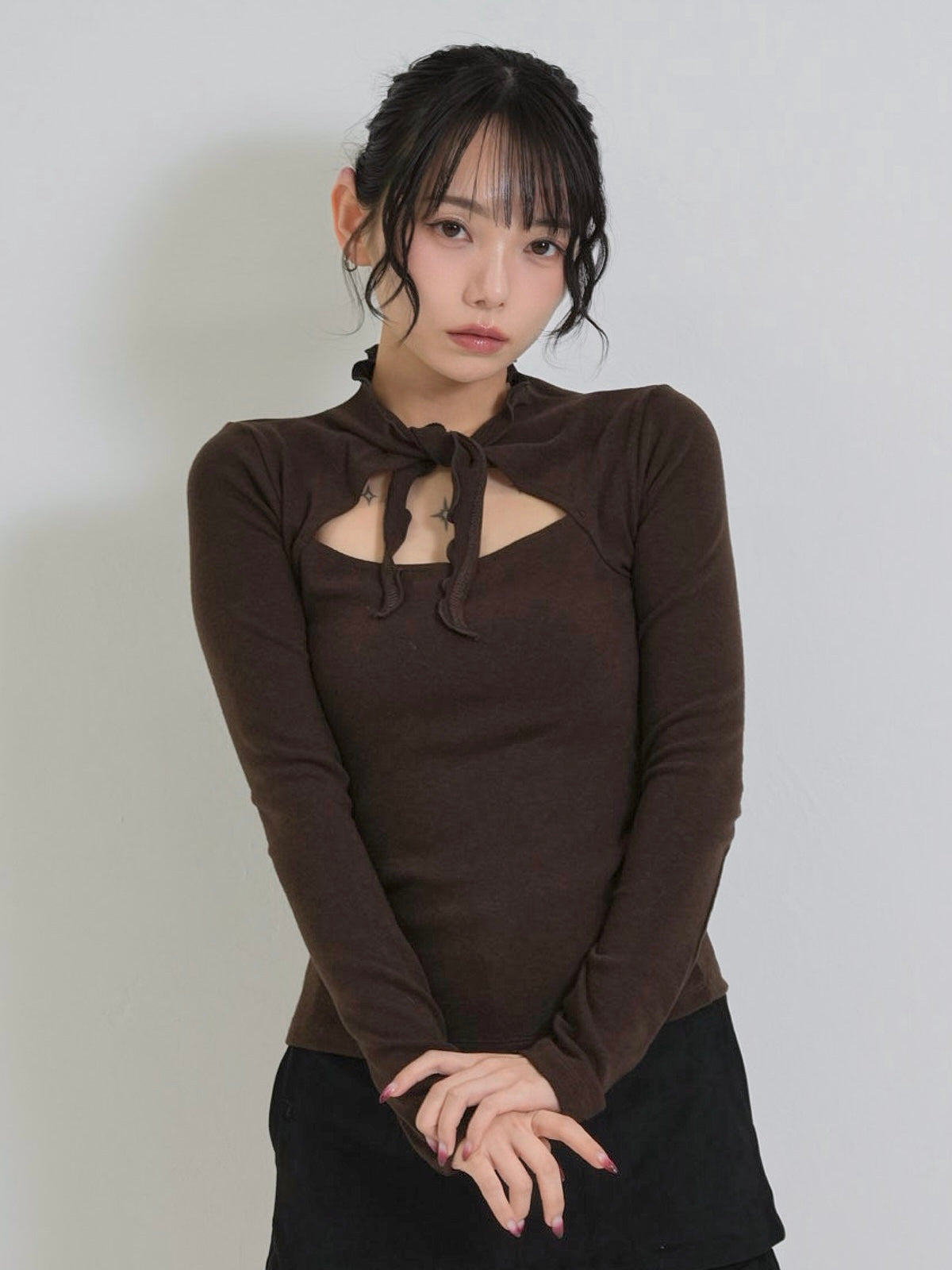 cutout choker neck tops