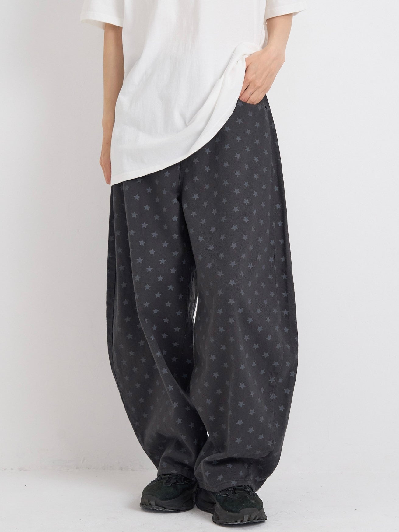 star dot balloon pants