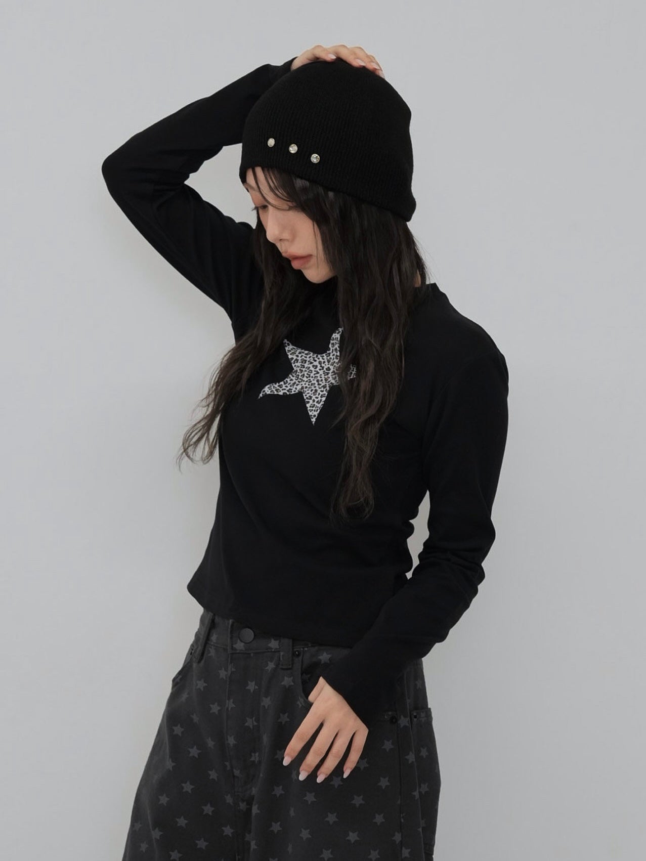 three studs knit beanie