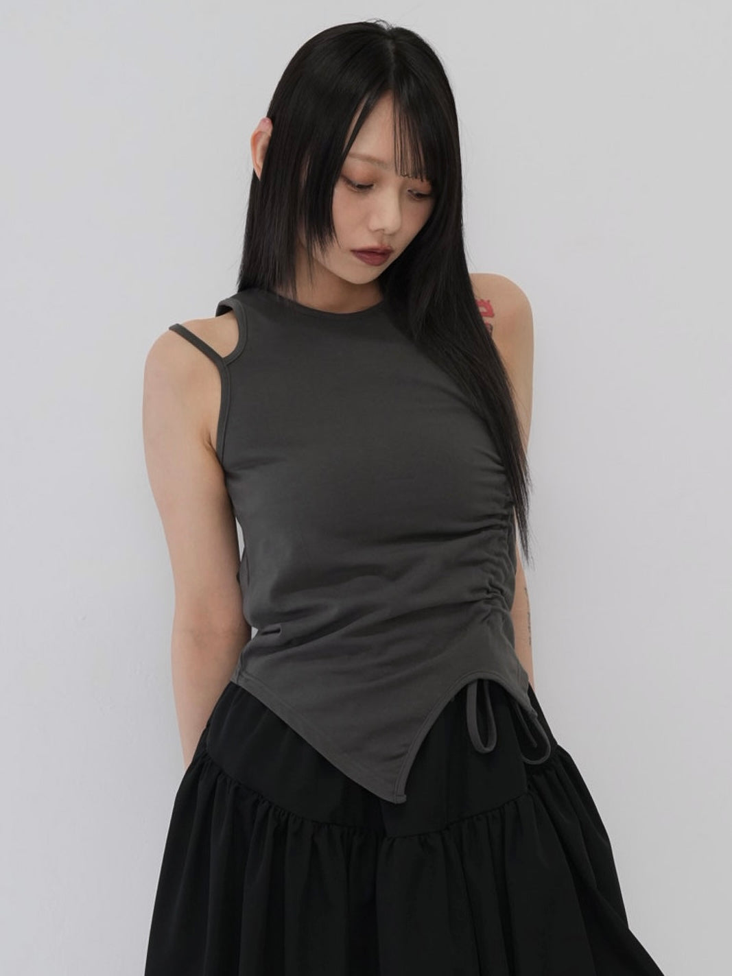 one side draw tops