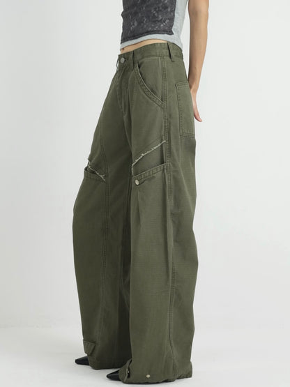 ‫low rise cargo pocket wide pants ‬