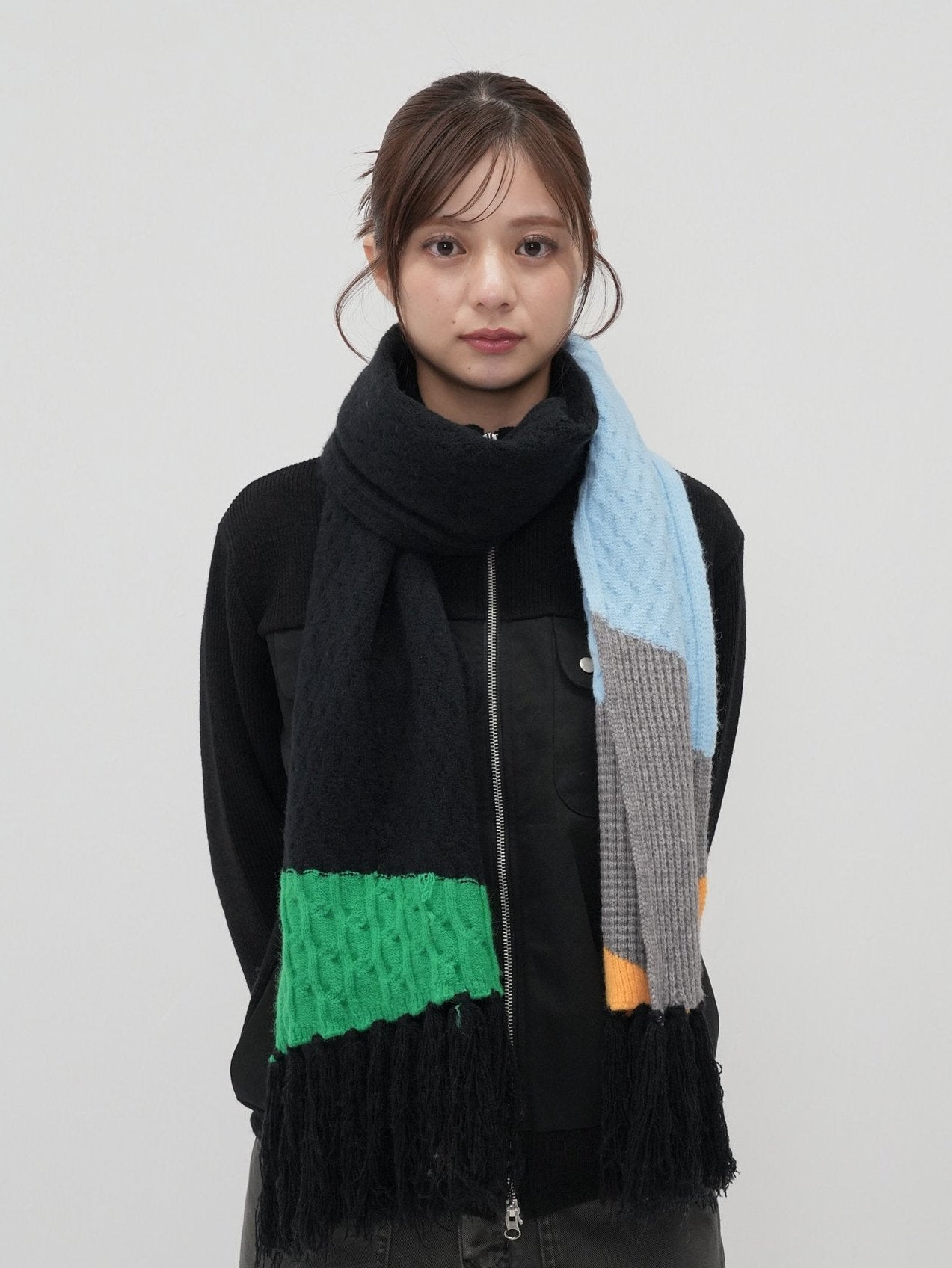 color knit muffler