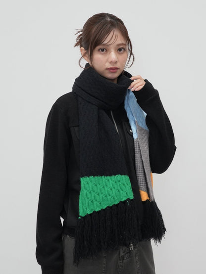 color knit muffler