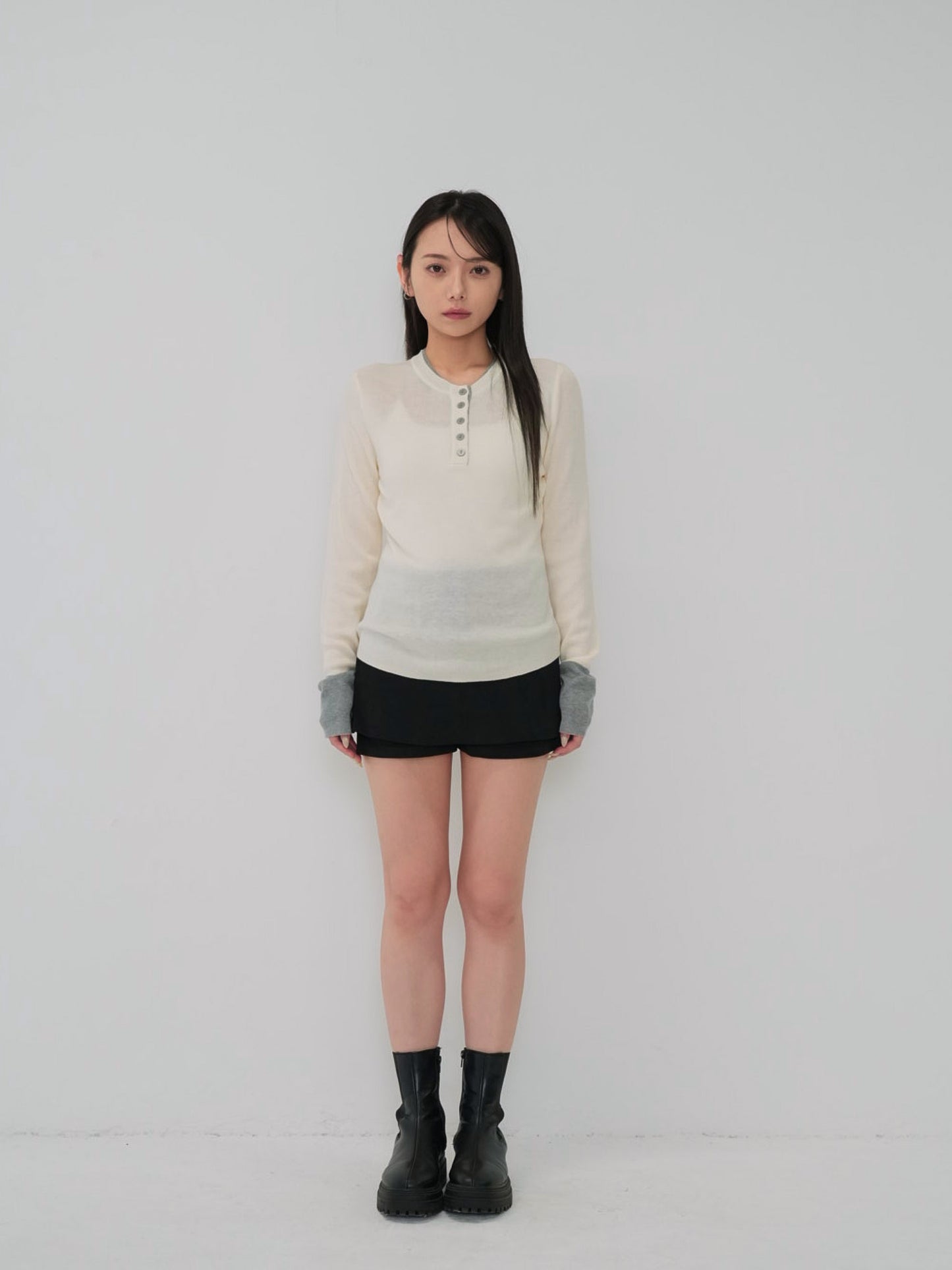 bicolor button round tops