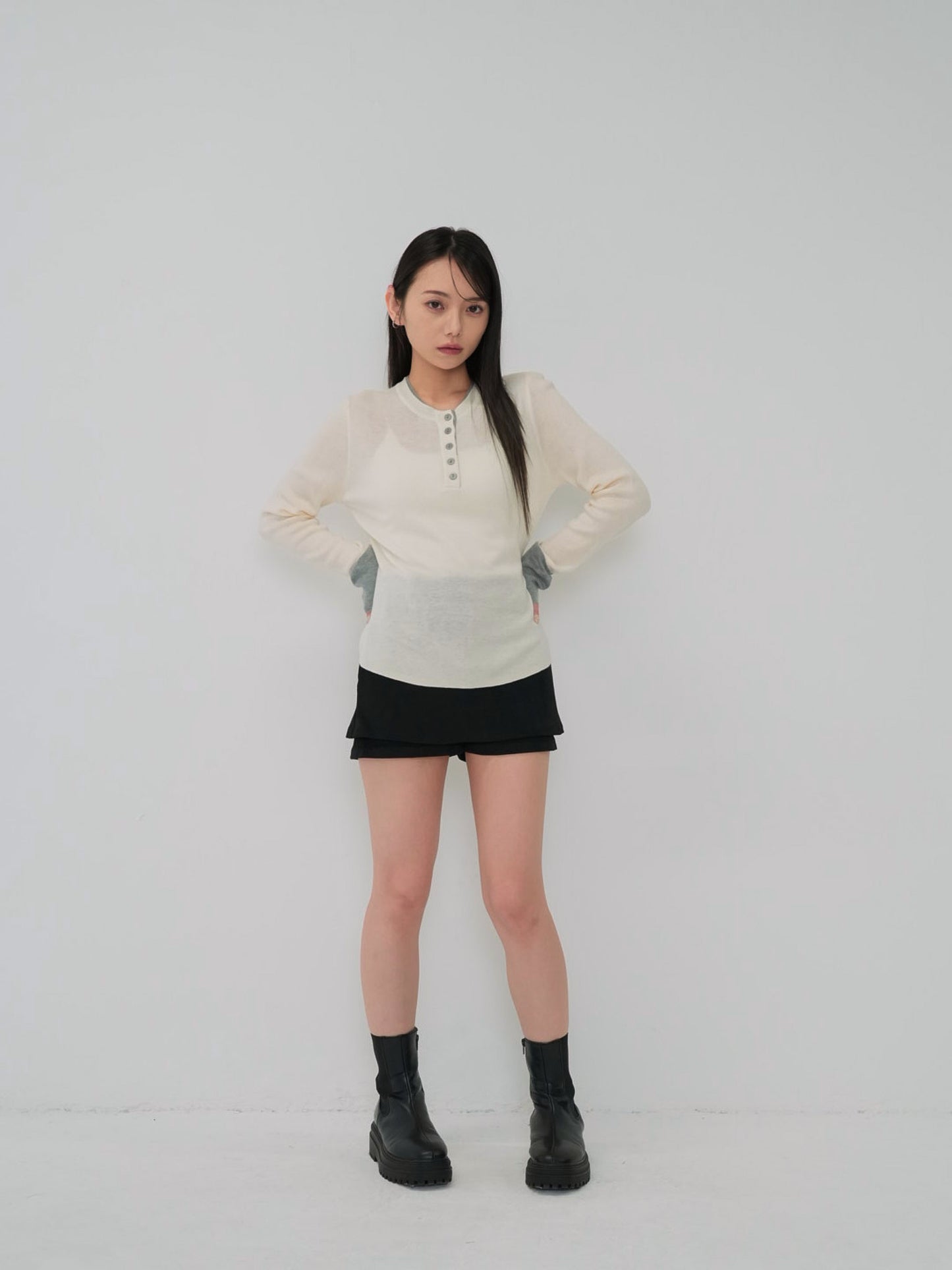 bicolor button round tops