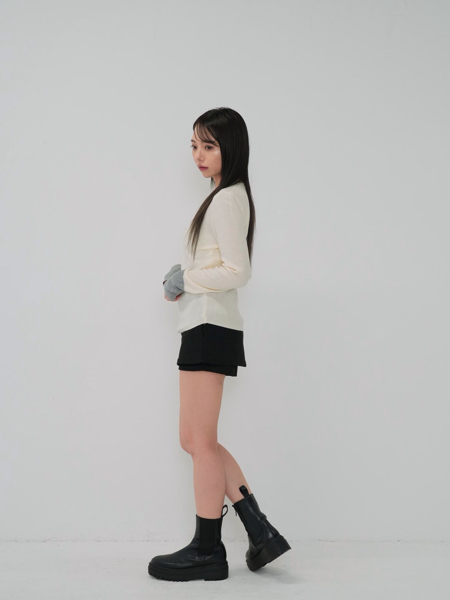 bicolor button round tops