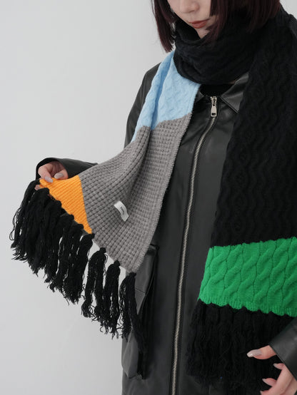 color knit muffler