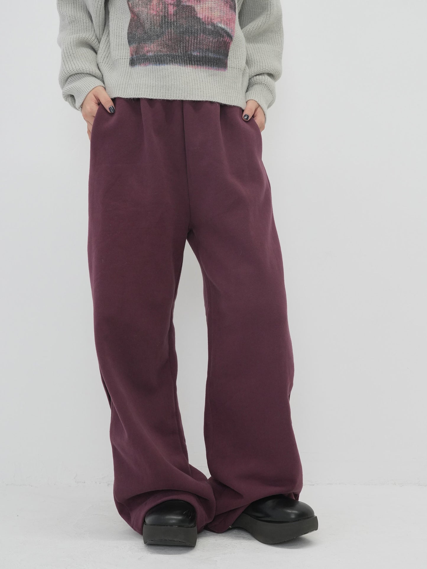 cut out jogger pants