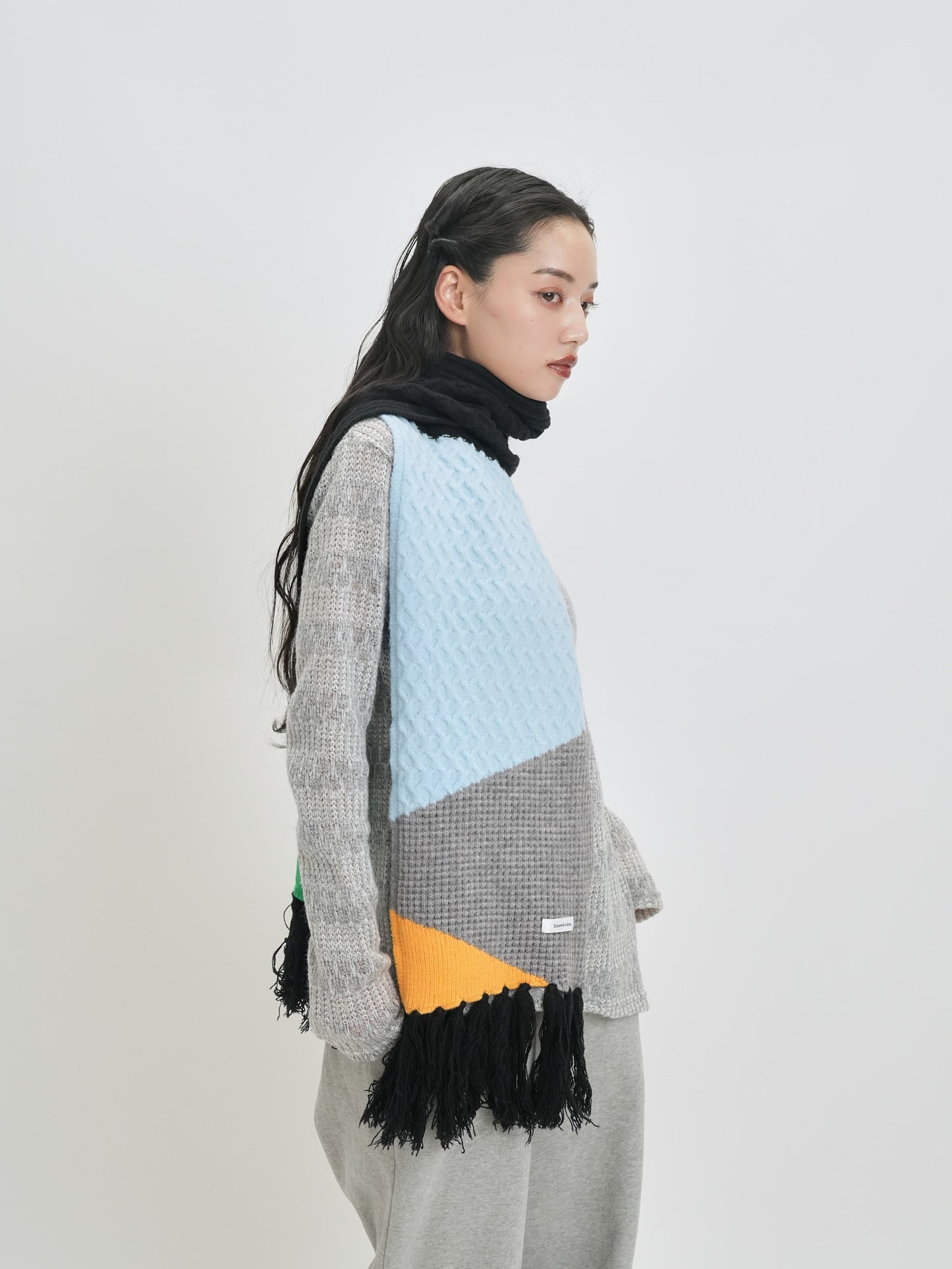 color knit muffler